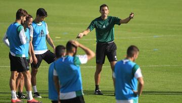 Poyet, durante un entrenamiento.