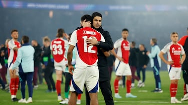 Arteta consuela a Timber.