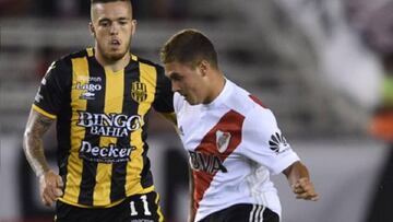 El volante colombiano Juan Fernando Quintero durante su debut con River Plate en la victoria 2-0 sobre Olimpo por Superliga Argentina