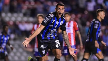 Franco Russo celebrates his goal for Querétaro after being reviewed by the VAR is annulledduring the 6th round match between Queretaro and Atletico de San Luis as part of the Liga BBVA MX, Torneo Clausura 2025 at La Corregidora Stadium, on February 07, 2025 in Santiago de Queretaro, Mexico.