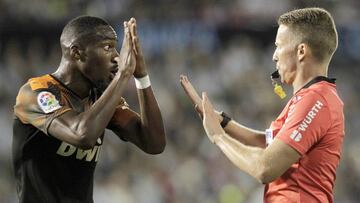 24/08/19 PARTIDO PRIMERA DIVISION
CELTA DE VIGO - VALENCIA
ARBITRO HERNANDEZ HERNANDEZ Y KONDOGBIA PROTESTAS