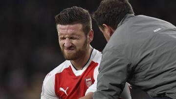 Mustafi, tres semanas de baja