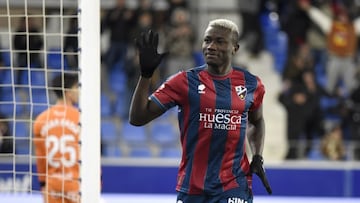 Soko celebra su gol.