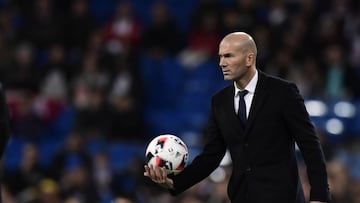 Zinedine Zidane, entre candidatos para dirigir a Diego Reyes