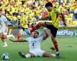 Colombia deja escapar la victoria y Uruguay golpea en Barranquilla