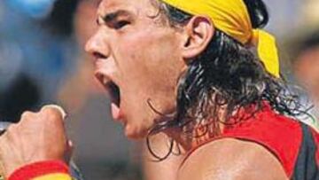 <b>IMPARABLE. </b>Nadal celebra el triunfo sobre Volandri, que aclaró la eliminatoria para España.