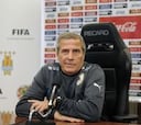 Tabárez: "Estoy esperanzado con Luis Suárez, todo va bien"