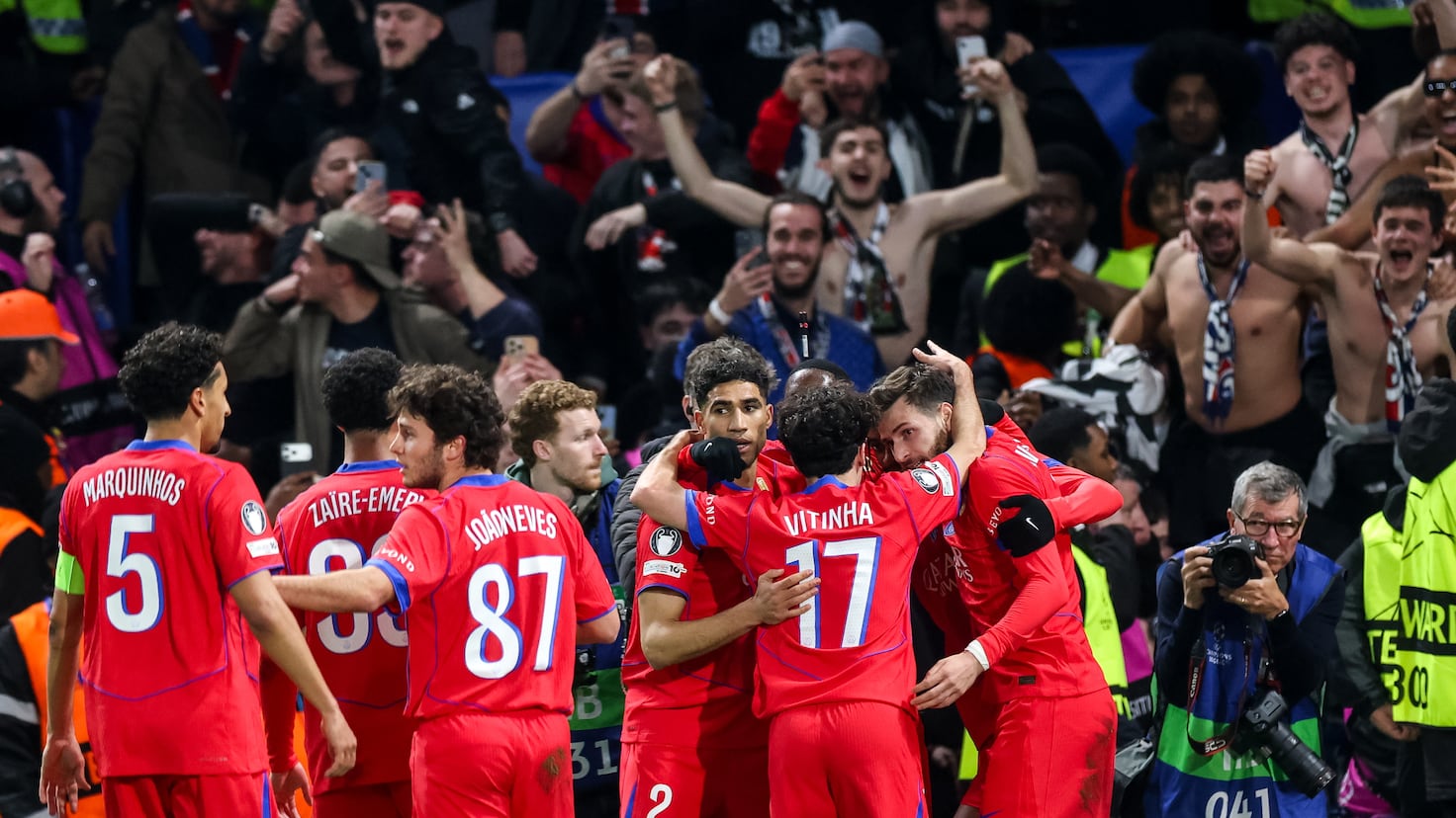 PSG celebra victoria contra Chelsea en Champions League