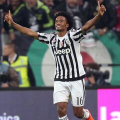 Barcelona piensa en Cuadrado, si Dani Alves se va a la Juve