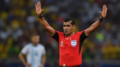 Hubo problemas de señal entre el árbitro y el VAR antes del comienzo del Brasil-Argentina