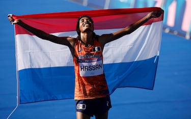 Hassan cierra a lo Zatopek, EEUU manda y España marcha