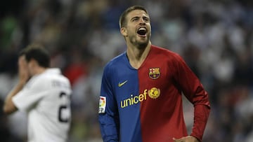 Piqu&eacute; celebra el 2-6 al Real Madrid en 2009.