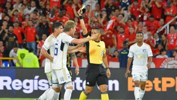 La crisis del arbitraje en el fútbol profesional colombiano.