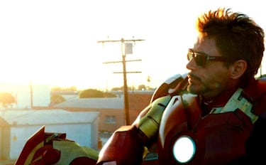 Warner rechazó las películas de Iron Man por inverosímiles: “la armadura pesa demasiado para que pueda volar”
