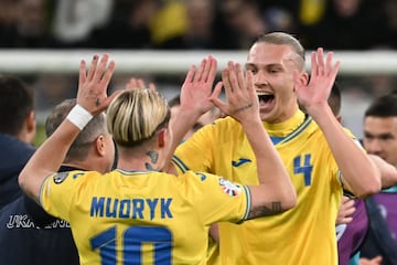 Mykhaylo Mudryk celebra el pase a la Eurocopa. 