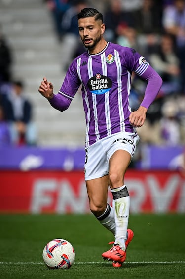 LLegó al Valladolid en verano de 2019 cedido por el Real Madrid y en 2020 se convirtió en jugador de pleno derecho del club blanquivioleta. Tras seis temporadas es el capitán del equipo y, cuando él no juega, lleva el brazalete Luis Pérez.