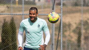 28/03/23 REAL VALLADOLID ENTRENAMIENTO
KENEDY 