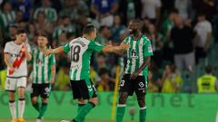 Guardado celebra el triunfo.