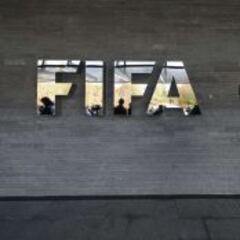 FIFA: Límite de edad, mandatos de 12 años y salarios públicos