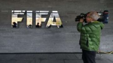 FIFA: Límite de edad, mandatos de 12 años y salarios públicos