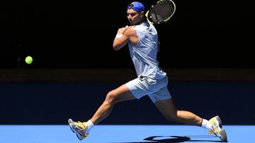 Rafael Nadal durante su segundo entrenamiento en Melbourne.