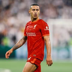 ¡Thiago Alcántara se retira!