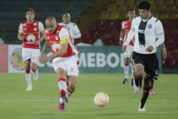 Imágenes del partido entre Santa Fe y Colo Colo correspondiente a la segunda fecha de la Copa Libertadores.