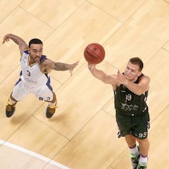 El Unicaja se estrena con victoria en la Eurocup