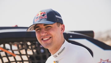 Pau Navarro se estrena como ganador en el Dakar