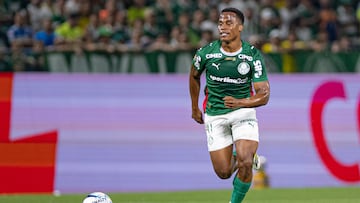SAO PAULO, BRAZIL - MARCH 4: Jhon Arias of Paleiras runs with the ball during the Campeonato Paulista first leg Final match between Palmeiras and Novorizontino at Arena Barueri on March 4, 2026 in Sao Paulo, Brazil. (Photo by Riquelve Nata/Sports Press Photo/Getty Images)