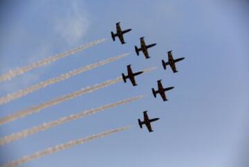 Acrobacias de los aviones L-39 Albatross del equipo Latvian Baltic Bees.