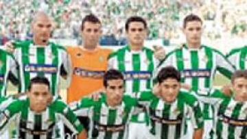 <b>EQUIPAZOS. </b>Junto a estas líneas, los Betis que han ganado las Copas de 2005 y de 1977 y justo debajo la histórica formación que obtuvo en el lejano año 1935 el título de Campeón de Liga. pieMayúsculas+4ie de foto ayúsculas+4ie de foto ayúsculas+4ie de foto úsculas+4ie de foto úsculas+4ie de foto úsculas+4ie de foto úsculas+4ie de foto úsculas+4ie de foto Mayúsculas+4ie de foto Mayúsculas+4ie de foto Mayúsculas+4ie de foto Mayúsculas+4ie de foto Mayúsculas+4ie de foto Mayúsculas+4
