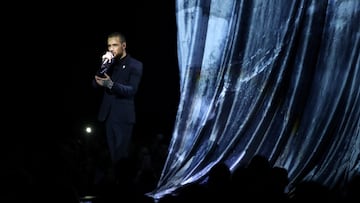 FILE PHOTO: Liam Payne performs at the Brit Awards at the O2 Arena in London, Britain, February 21, 2018. REUTERS/Hannah McKay/File Photo