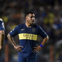 ¿Cuál es la competencia de Cardona en el Boca de Russo?
