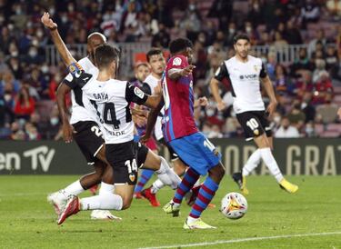 VAR in the spotlight again