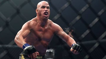 El miembro del salón de la fama de la UFC aseguró que a pesar de sus 44 años de edad, todavía puede pelear al máximo nivel y derrotar a Jon Jones en una pelea.
