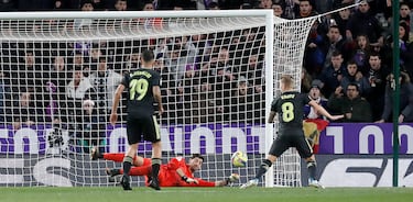 Benzema/Courtois, la vida sigue igual