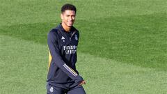 Bellingham se sienta en la mesa de Di Stefano y Cristiano Ronaldo