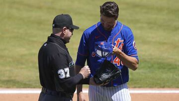 MLB umpires to explain replay reviews for the first time