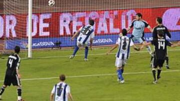<b>GOL EN ANOETA. </b>Tamudo consiguió marcar en el partido de la primera vuelta, pero la Real perdió 1-2.