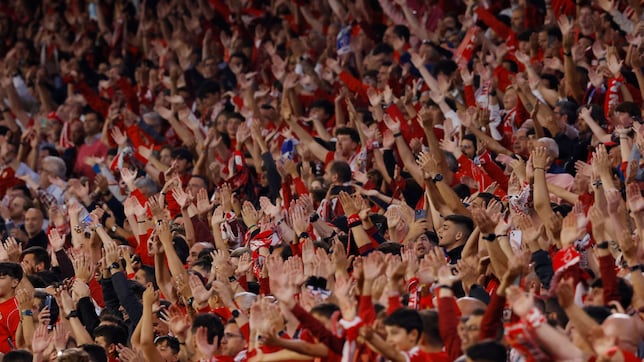 Bilardo y Maradona ‘vuelven’ a Nervión: “Los de colorao...”