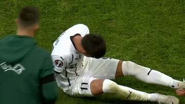 Pidió el cambio de inmediato y se tiró al piso: así fue la lesión de Osorio que inquieta a la Roja