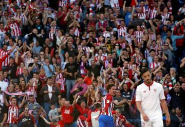 Antoine Griezmann sends the Calderón wild with delight