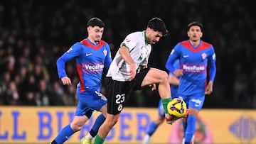 02/03/25 PARTIDO SEGUNDA DIVISION
RACING SANTANDER - ELCHE
VICTOR MESEGUER