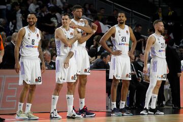 Hanga y Hezonja durante un encuentro de Euroliga