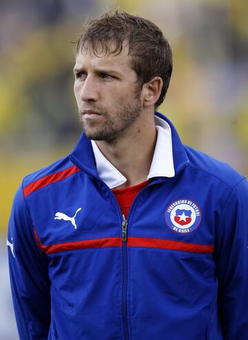 Felipe Seymour ya despuntaba en la U cuando fue nominado por Berizzo, y también dio el salto a la selección mayor. Emigró al Genoa, y jugó en Catalia, Spezia, Chievo, y luego en Cruzeiro y Vasco de Brasil. Volvió el 2016 a Chile y actualmente está en O'Higgins.