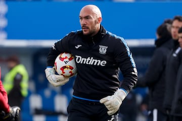 Dmitrovic durante un entrenamiento del Leganés. 