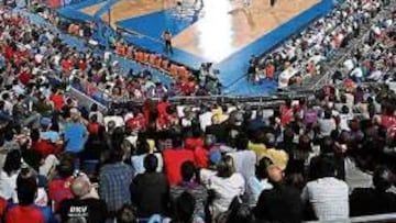 <b>A REVENTAR. </b>El Fernando Buesa Arena registrará un lleno histórico para ver al Tau en la final. Vitoria siempre ha demostrado su pasión por el baloncesto.