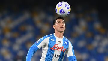 El extremo mexicano Hirving Lozano, del Nápoles, durante el partido ante el Empoli.