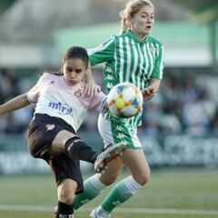 El Betis abandona el descenso y hunde aún más al Espanyol